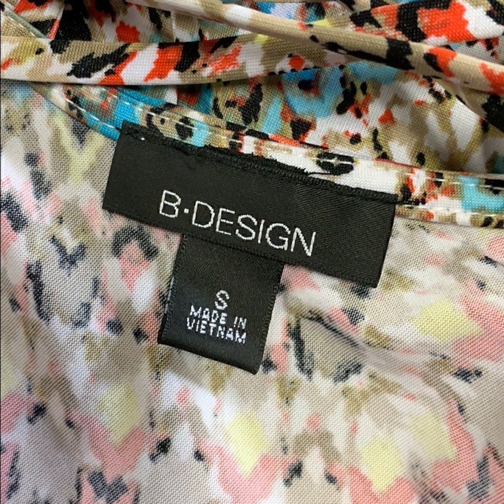 🛍️B Design size Small top - Picture 2 of 8